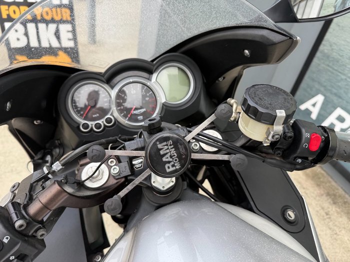 2011 Triumph SPRINT GT Silver