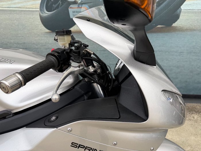 2011 Triumph SPRINT GT Silver