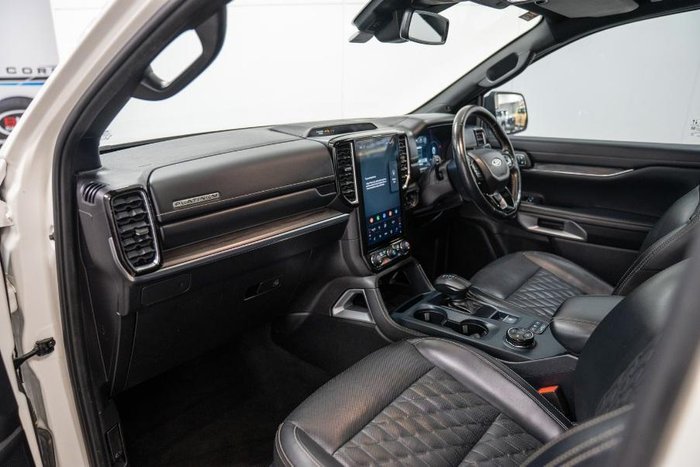 2022 Ford Everest Platinum