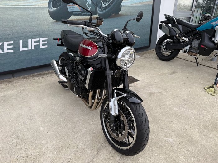 2022 Kawasaki Z900RS (ZR900C) Black