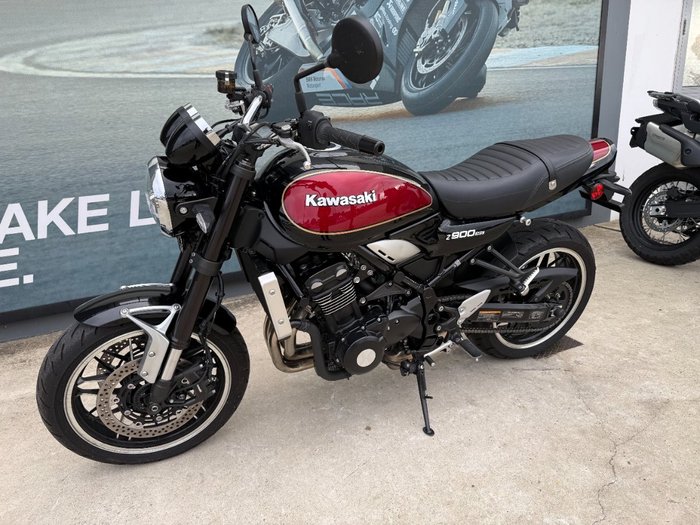 2022 Kawasaki Z900RS (ZR900C) Black