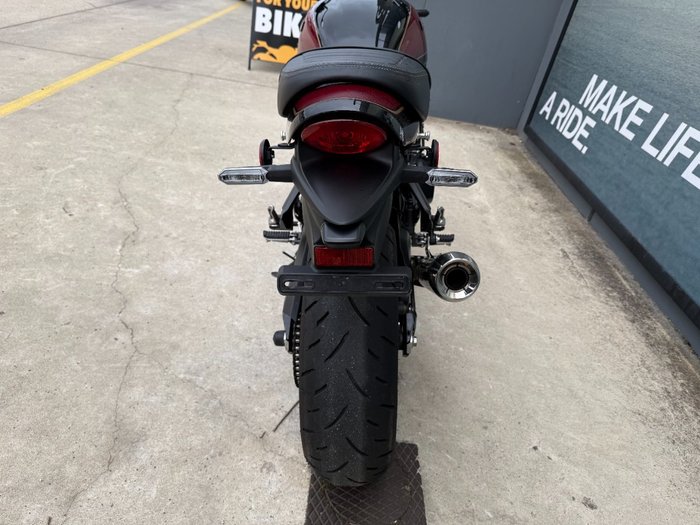 2022 Kawasaki Z900RS (ZR900C) Black