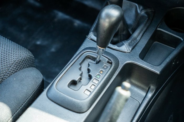 2013 Toyota Hilux SR