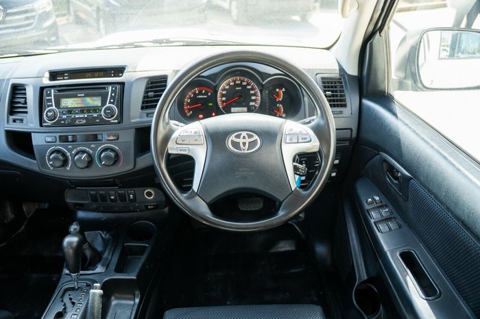2013 Toyota Hilux SR