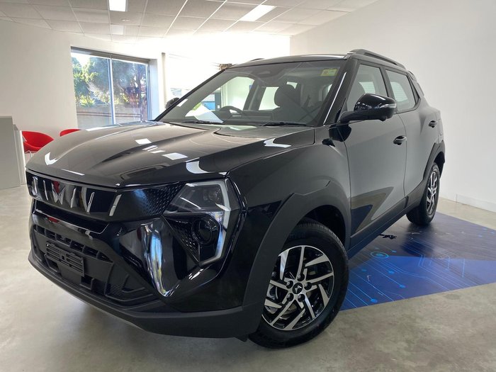 2025 Mahindra XUV3XO AX5L
