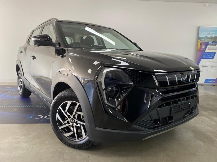 2025 Mahindra XUV3XO