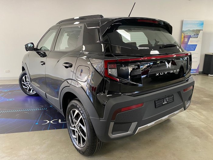2025 Mahindra XUV3XO AX5L