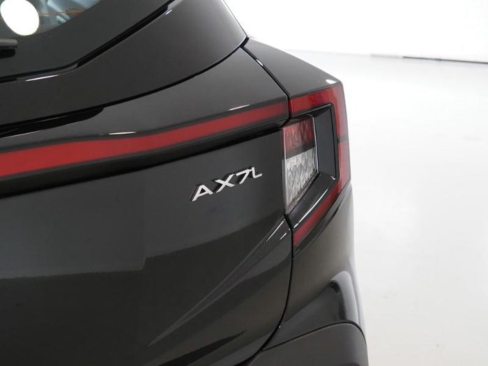2025 Mahindra XUV3XO AX7L