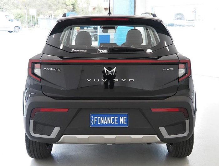 2025 Mahindra XUV3XO AX7L