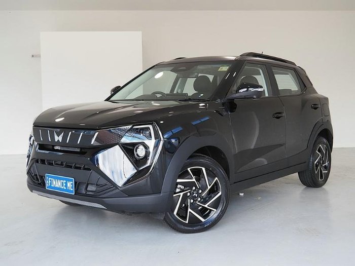 2025 Mahindra XUV3XO