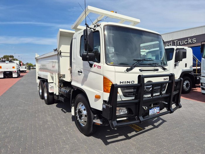 2008 Hino Fm 2627-500 Series Auto 6X4 11Cm3 Tipper And Rops
