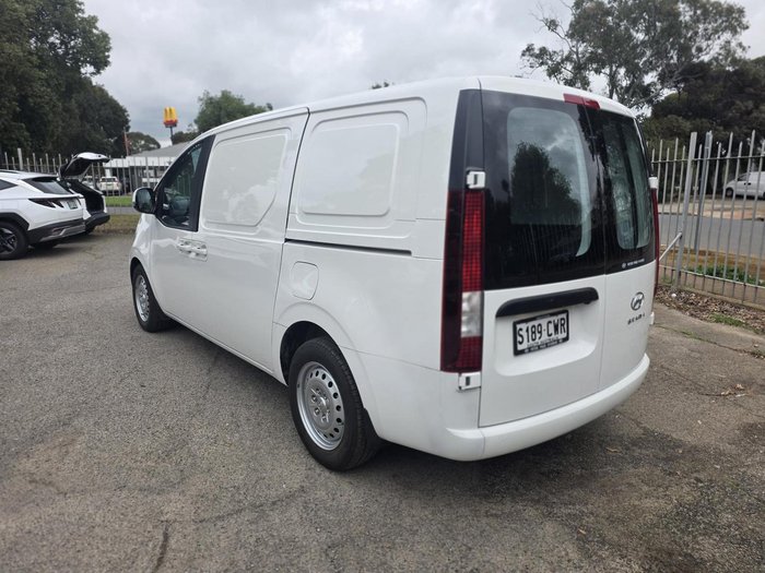 2023 Hyundai STARIA LOAD