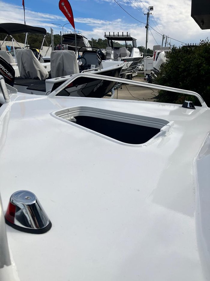 2026 QUINTREX 450 Fishabout