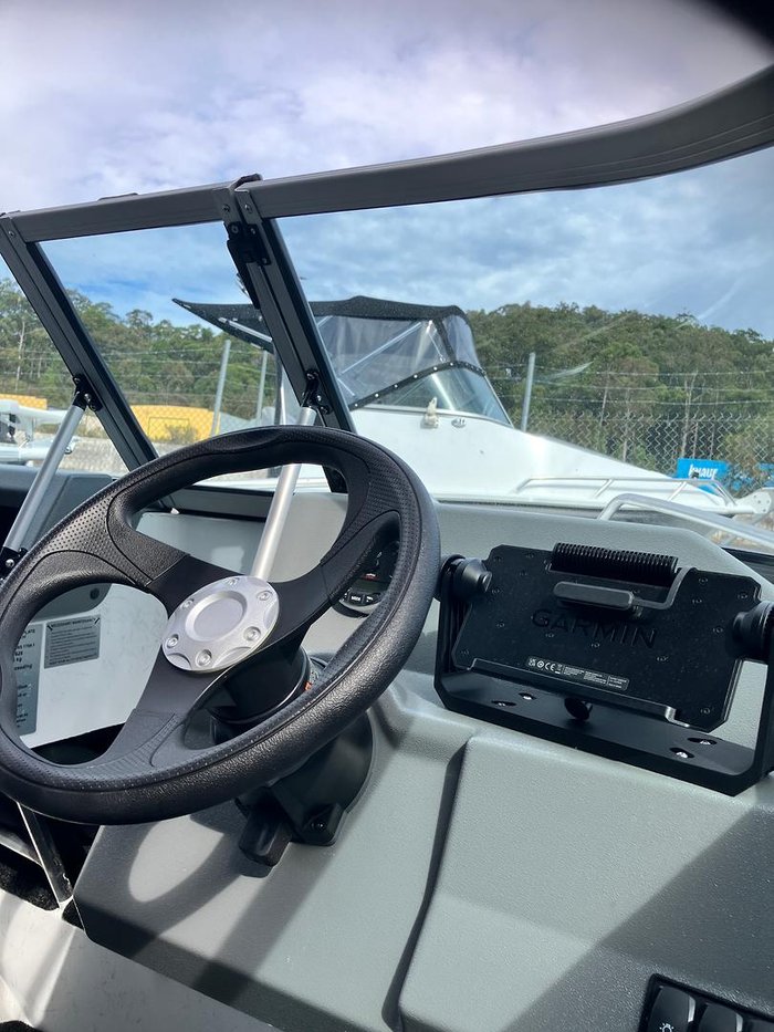 2026 QUINTREX 450 Fishabout