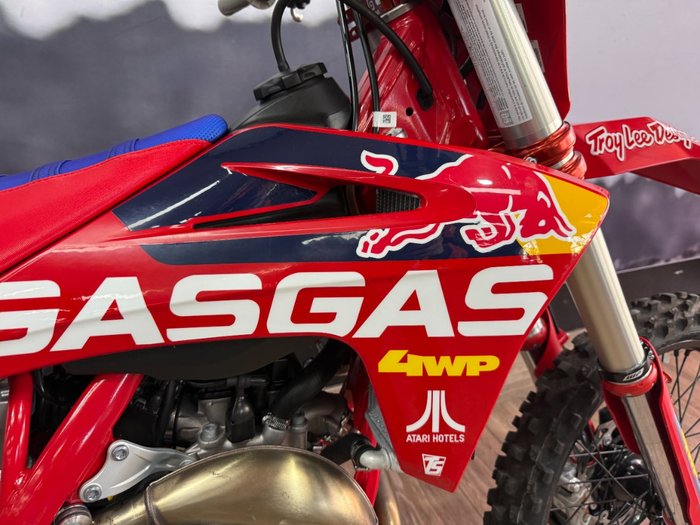 2022 GASGAS MC 450F TROY LEE DESIGNS RED
