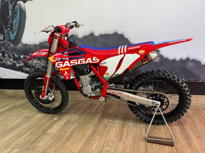 2022 GASGAS MC 450F TROY LEE DESIGNS RED