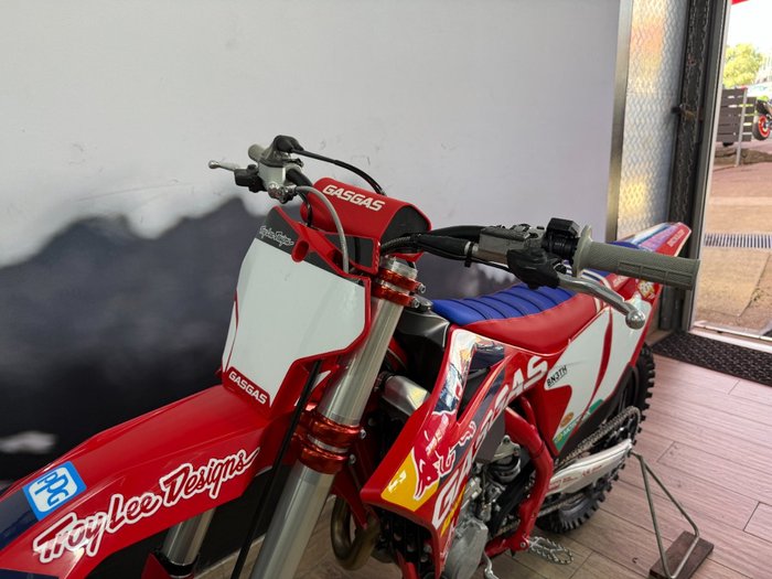2022 GASGAS MC 450F TROY LEE DESIGNS RED