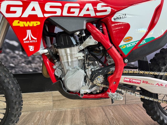 2022 GASGAS MC 450F TROY LEE DESIGNS RED