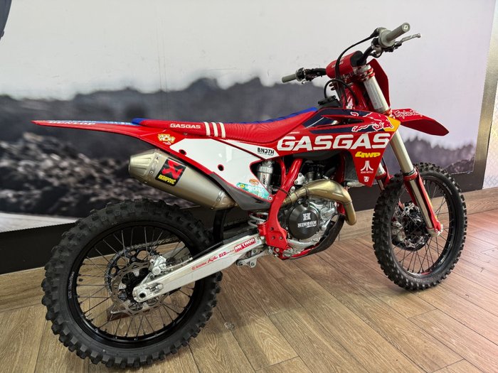 2022 GASGAS MC 450F TROY LEE DESIGNS RED