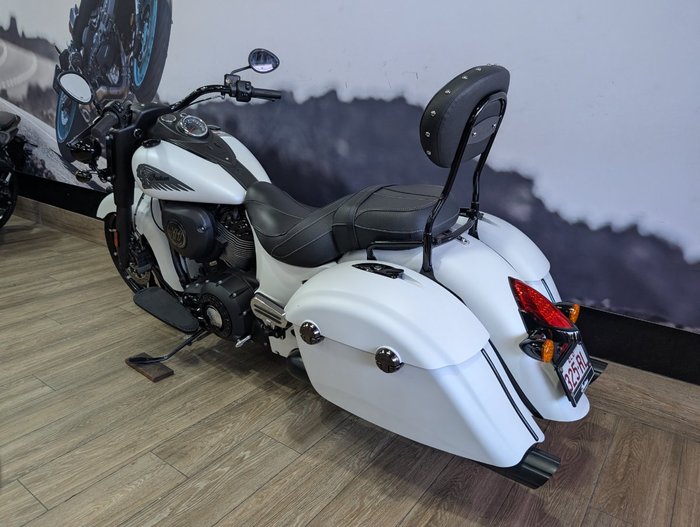 2019 INDIAN SPRINGFIELD DARK HORSE WHITE WHITE
