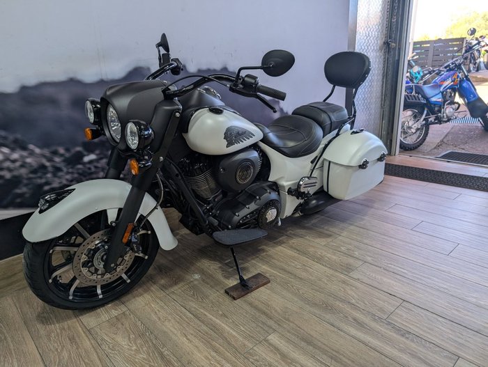 2019 INDIAN SPRINGFIELD DARK HORSE WHITE WHITE