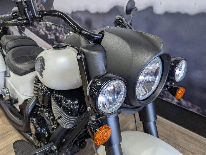 2019 INDIAN SPRINGFIELD DARK HORSE WHITE WHITE