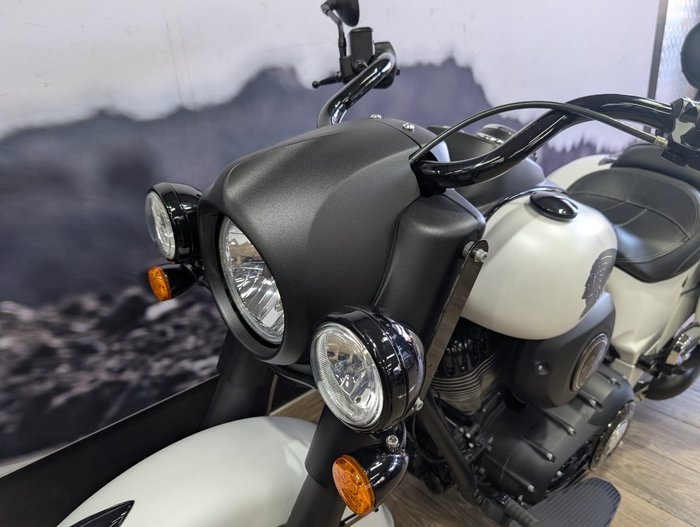 2019 INDIAN SPRINGFIELD DARK HORSE WHITE WHITE