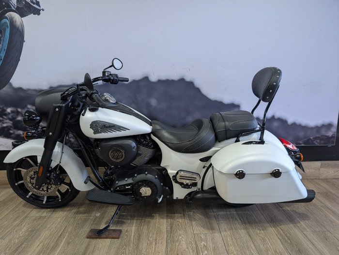 2019 INDIAN SPRINGFIELD DARK HORSE WHITE WHITE