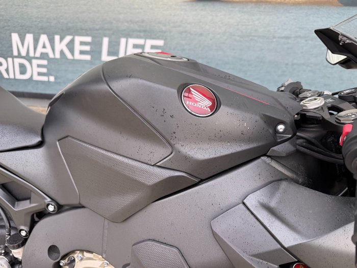 2017 Honda CBR1000RR (FIREBLADE) ABS Black