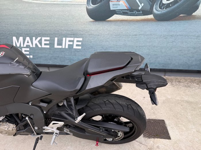 2017 Honda CBR1000RR (FIREBLADE) ABS Black