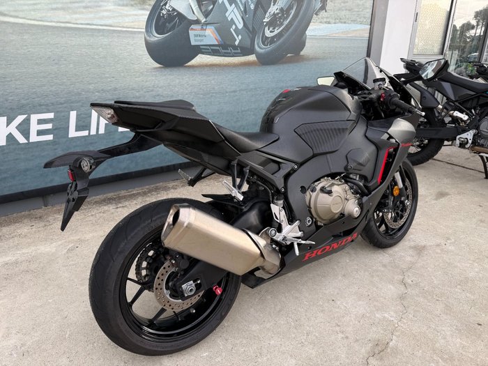 2017 Honda CBR1000RR (FIREBLADE) ABS Black