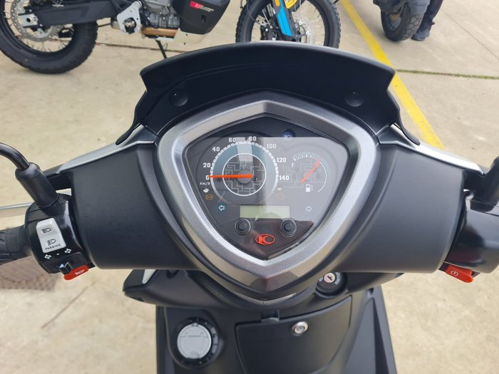 2016 KYMCO AGILITY 16+ 200i Silver