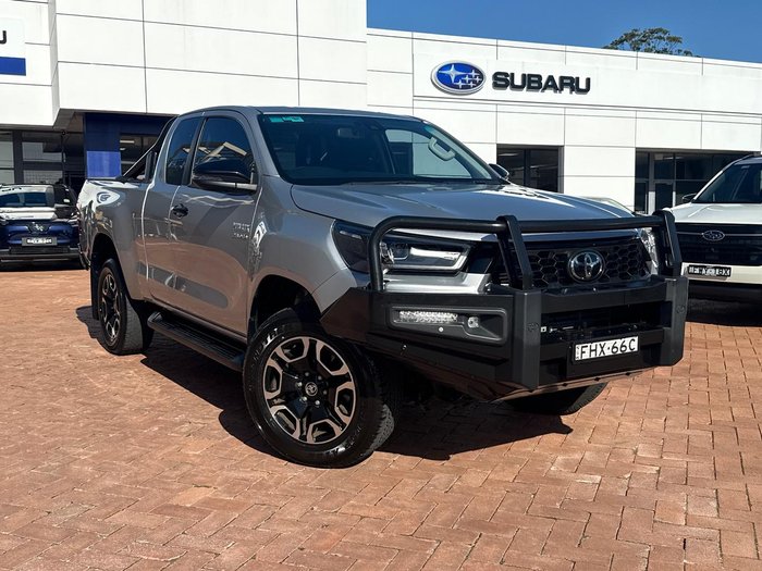 2024 Toyota Hilux SR5