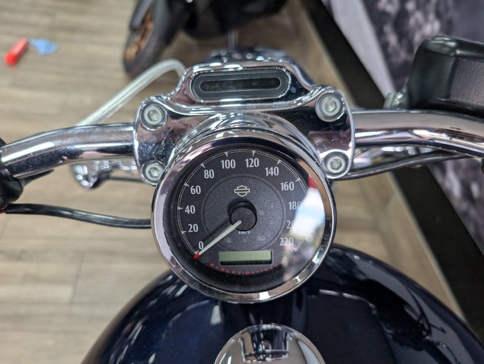 2014 HARLEY-DAVIDSON XL1200C 1200 CUSTOM BLUE