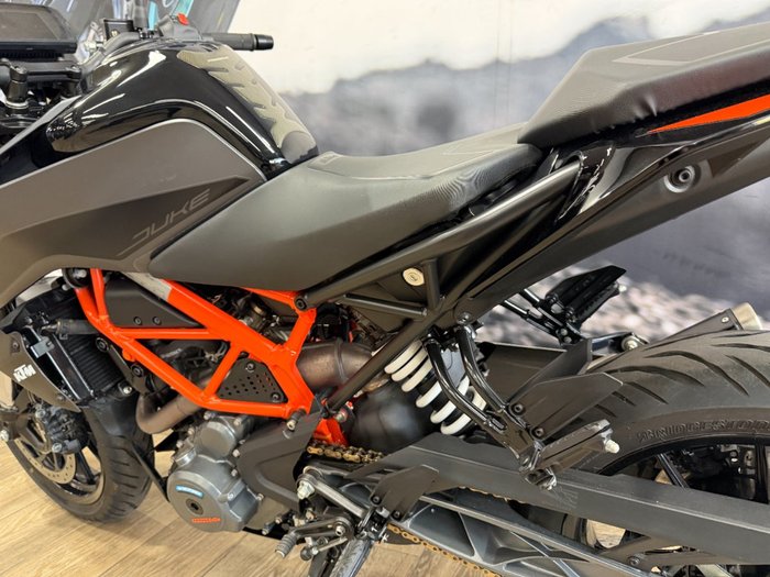 2023 Ktm 390 DUKE Black