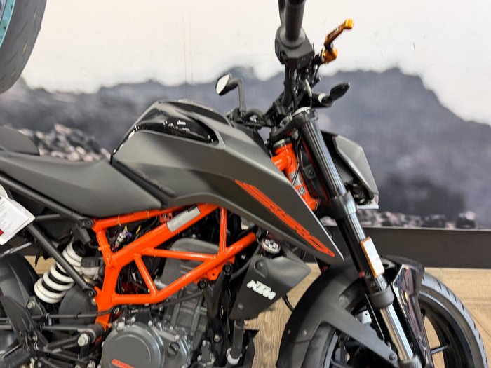 2023 Ktm 390 DUKE Black