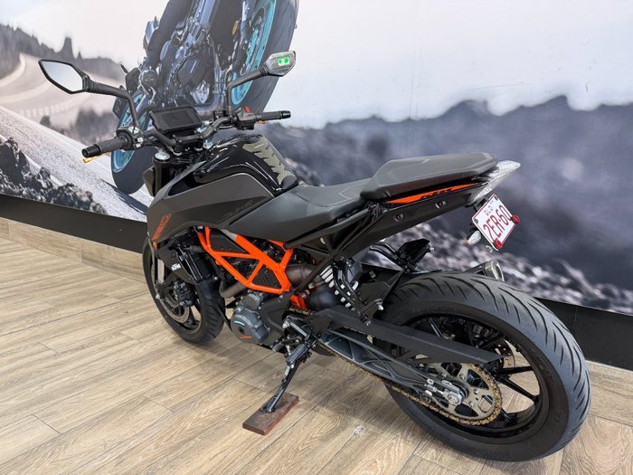 2023 Ktm 390 DUKE Black