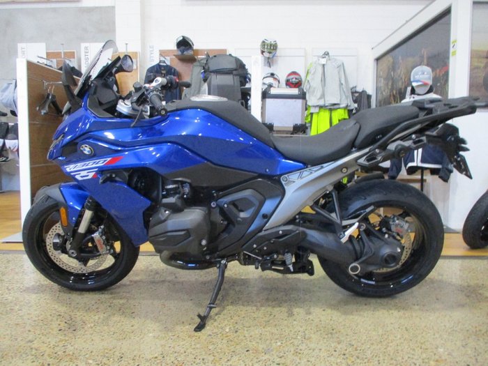 2026 BMW Motorrad R 1300 RS RACINGBLUE METALLIC