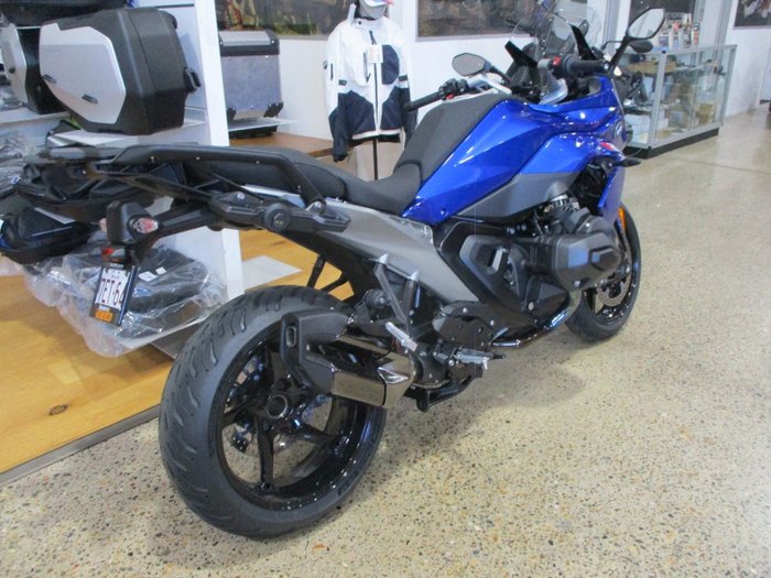 2026 BMW Motorrad R 1300 RS RACINGBLUE METALLIC