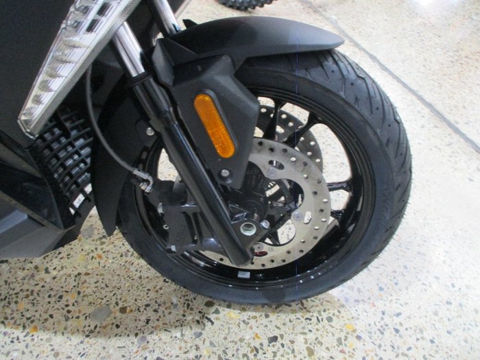 2026 BMW Motorrad C 400 X ION BLACK STORM METALLIC