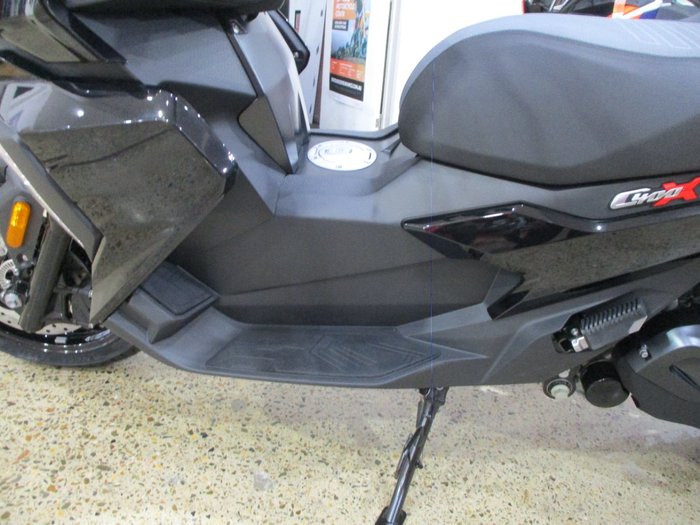 2026 BMW Motorrad C 400 X ION BLACK STORM METALLIC