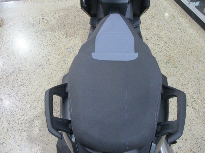 2026 BMW Motorrad C 400 X ION BLACK STORM METALLIC