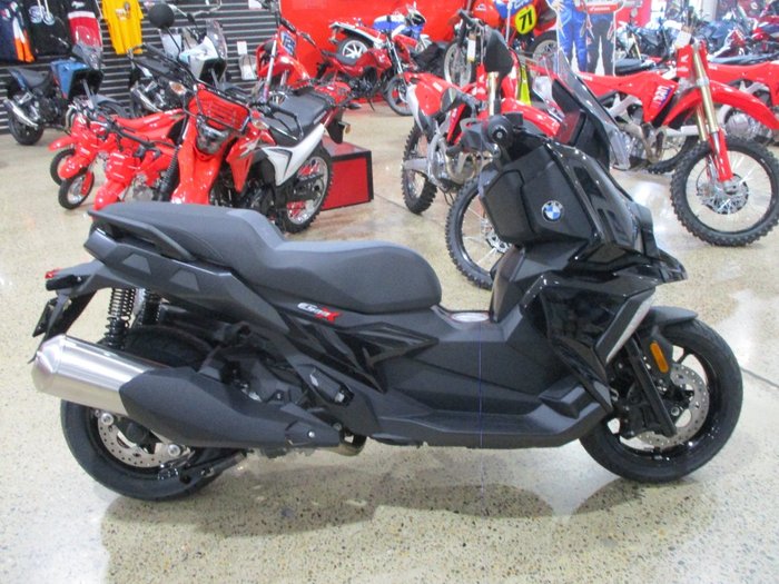 2026 BMW Motorrad C 400 X ION BLACK STORM METALLIC