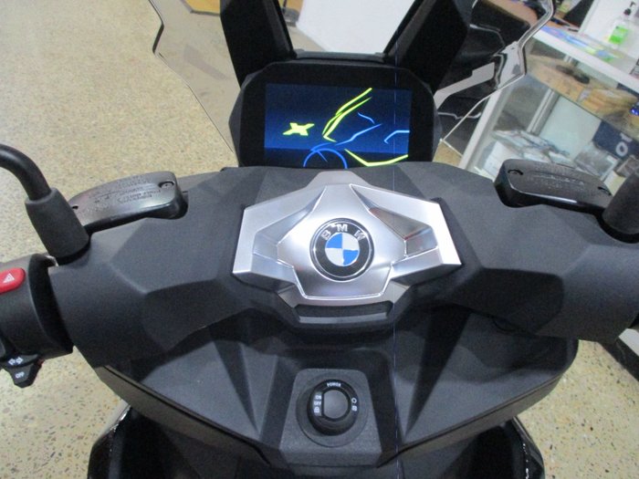 2026 BMW Motorrad C 400 X ION BLACK STORM METALLIC