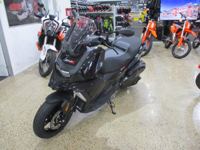 2026 BMW Motorrad C 400 X ION BLACK STORM METALLIC