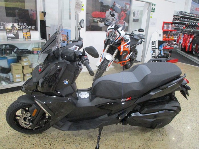 2026 BMW Motorrad C 400 X ION BLACK STORM METALLIC