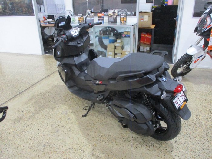 2026 BMW Motorrad C 400 X ION BLACK STORM METALLIC