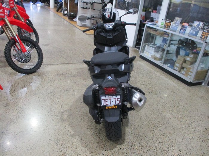 2026 BMW Motorrad C 400 X ION BLACK STORM METALLIC