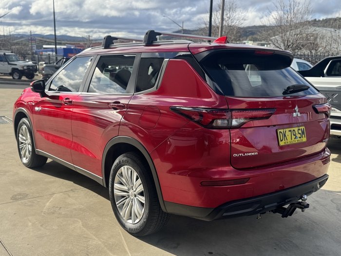 2024 Mitsubishi Outlander PHEV ES