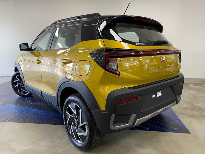2025 Mahindra XUV3XO AX7L